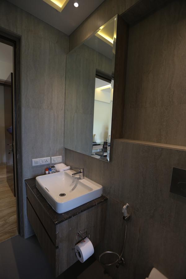 Lakeview Service Apartments Calcutta Buitenkant foto