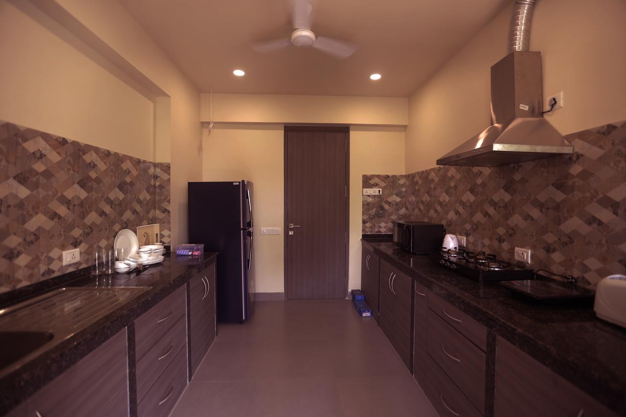 Lakeview Service Apartments Calcutta Buitenkant foto