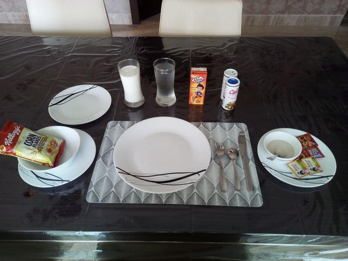 Lakeview Service Apartments Calcutta Buitenkant foto